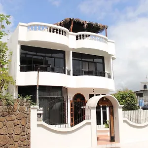  Guest house Planet House Ecuador